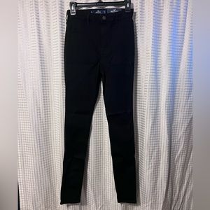 Hollister ultra high-rise jean legging Size: 5L W27 L30